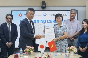 VIỆN PHÁT TRIỂN NGUỒN NHÂN LỰC VIỆT NAM - NHẬT BẢN (VJCC) VÀ CÔNG TY TNHH TECHNOBRIDGE NKE CO.LTD KÝ KẾT BIÊN BẢN GHI NHỚ HỢP TÁC (MOU) TRONG CÁC MÔ HÌNH ĐÀO TẠO, THỰC TẬP VÀ PHÁT TRIỀN NGUỒN NHÂN LỰC QUẢN LÝ CÔNG NGHIỆP CHẤT LƯỢNG CAO.